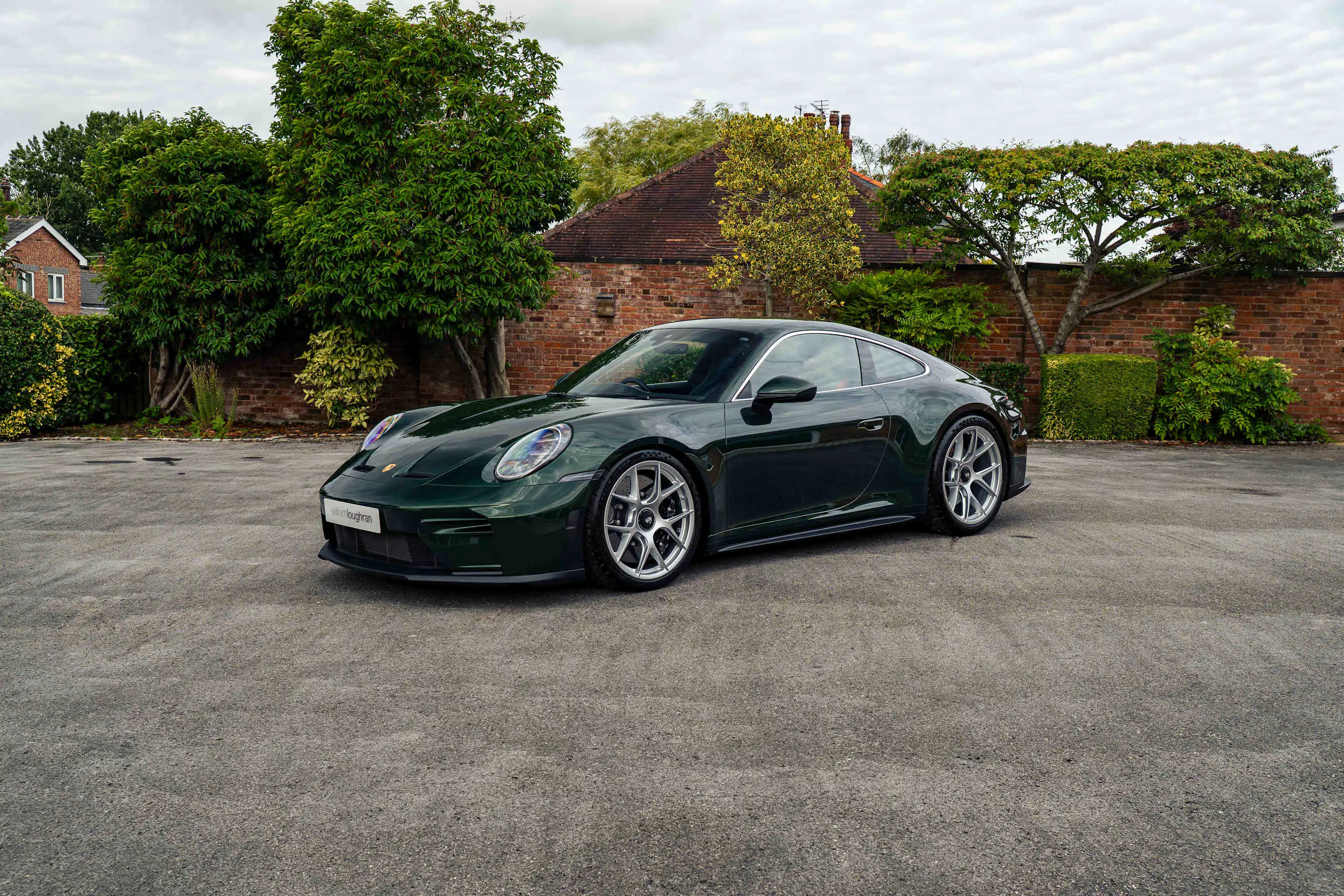 Porsche 911 GT3 Touring | William...